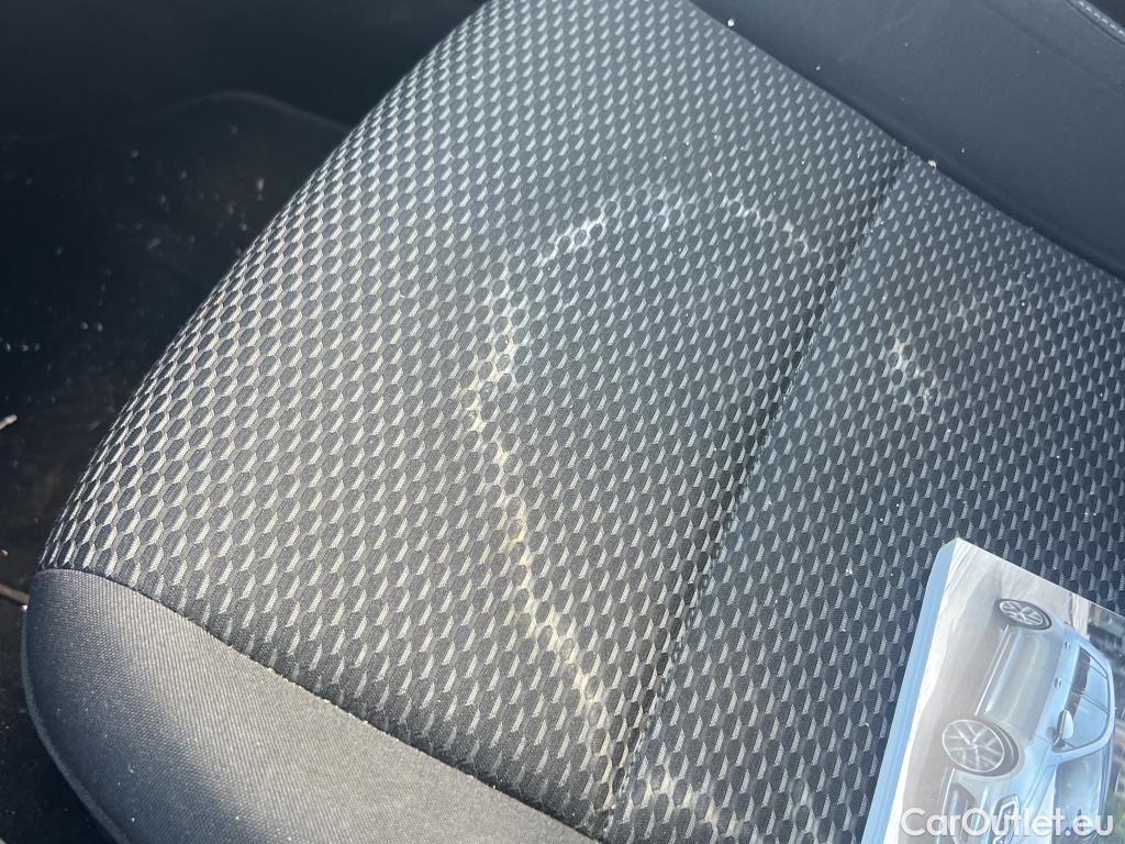  Volkswagen  Golf  VOLKSWAGEN / 2016 / 5P / berlina con portón Last Edition 1.5 TSI EVO 96kW (130CV) (CX) #1