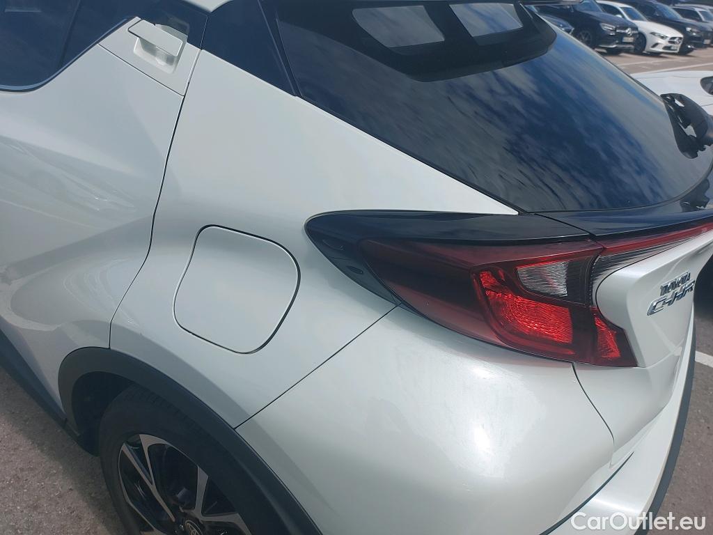  Toyota  C-HR TOYOTA  / 2019 / 5P / todoterreno 2.0 180H Advance #25