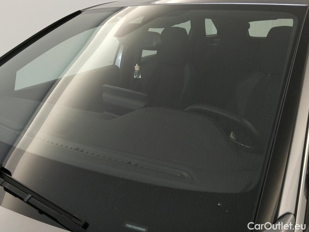  Peugeot  3008 PEUGEOT  / 2020 / 5P / todoterreno 1.5 BlueHDi 96kW Active Pack EAT8 #1