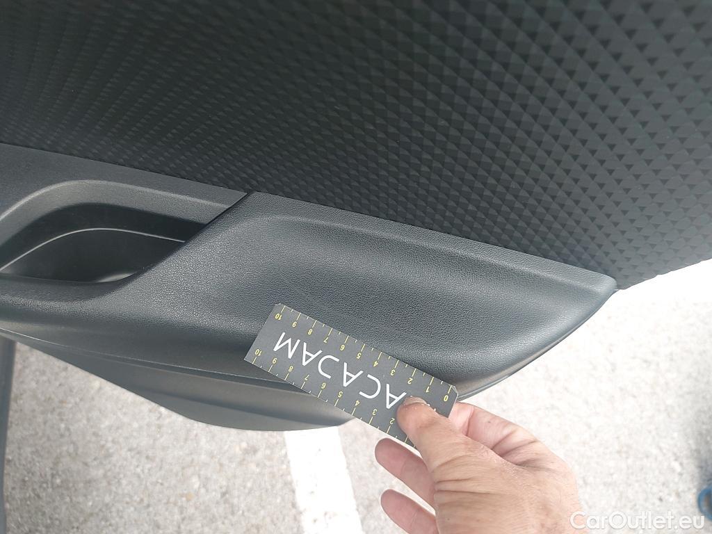  Toyota  C-HR TOYOTA  / 2019 / 5P / todoterreno 2.0 180H Advance #18