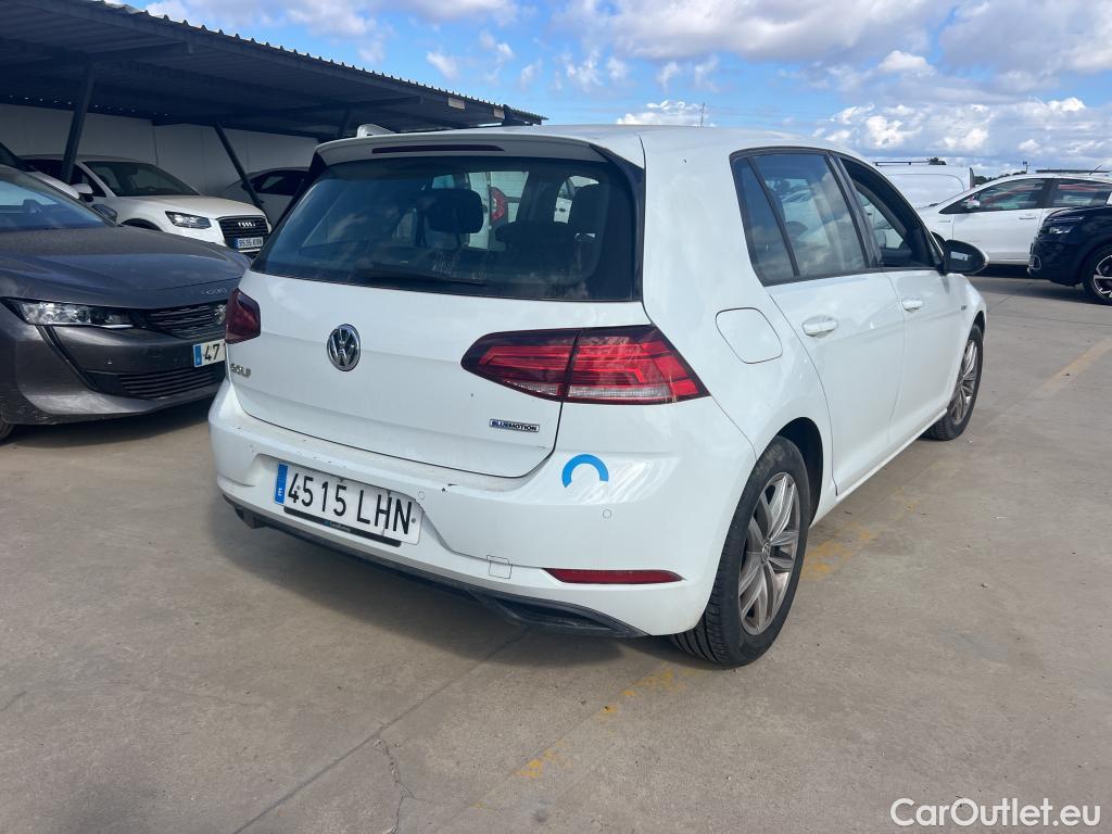  Volkswagen  Golf  VOLKSWAGEN / 2016 / 5P / berlina con portón Last Edition 1.5 TSI EVO 96kW (130CV) (CX) #27
