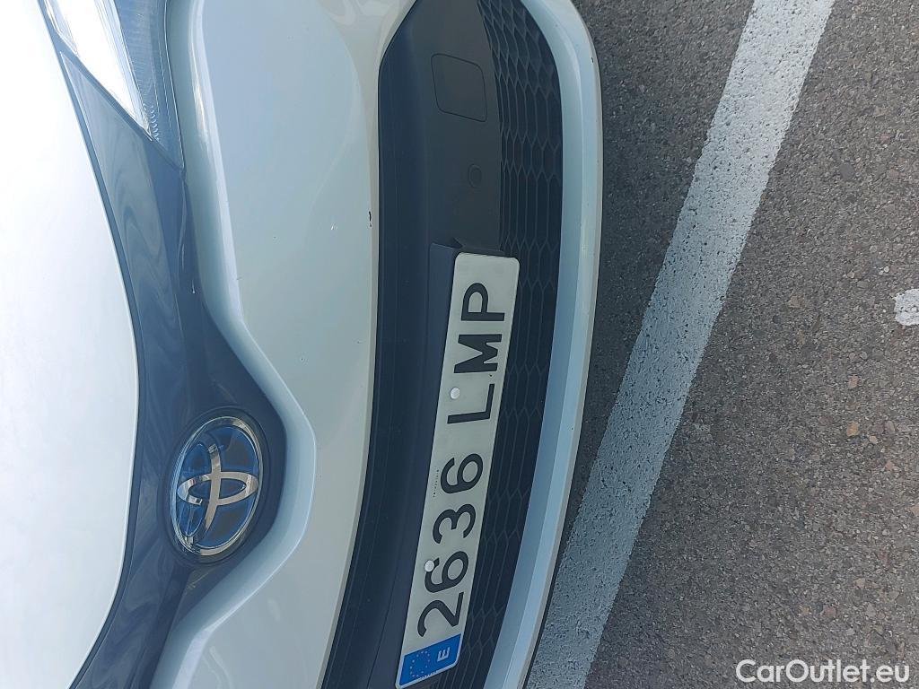  Toyota  C-HR TOYOTA  / 2019 / 5P / todoterreno 2.0 180H Advance #27