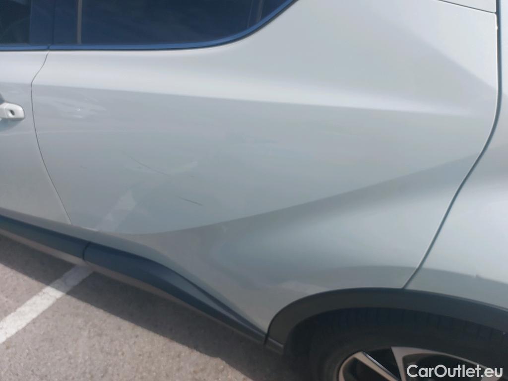  Toyota  C-HR TOYOTA  / 2019 / 5P / todoterreno 2.0 180H Advance #23