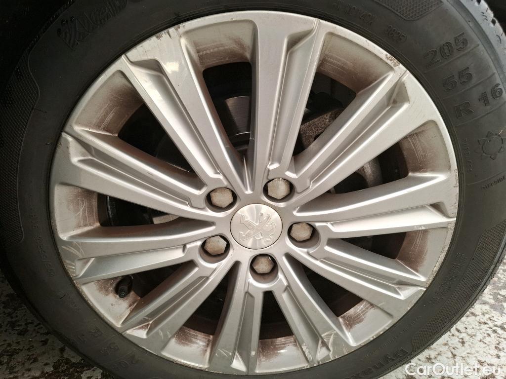  Peugeot  308  Allure Pack 1.2 PureTech 130CV BVA8 E6d #27
