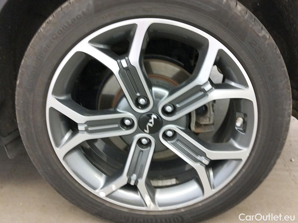 KIA  XCeed KIA  / 2019 / 5P / todoterreno 1.6 GDi PHEV 104kW (141CV) eTech #7