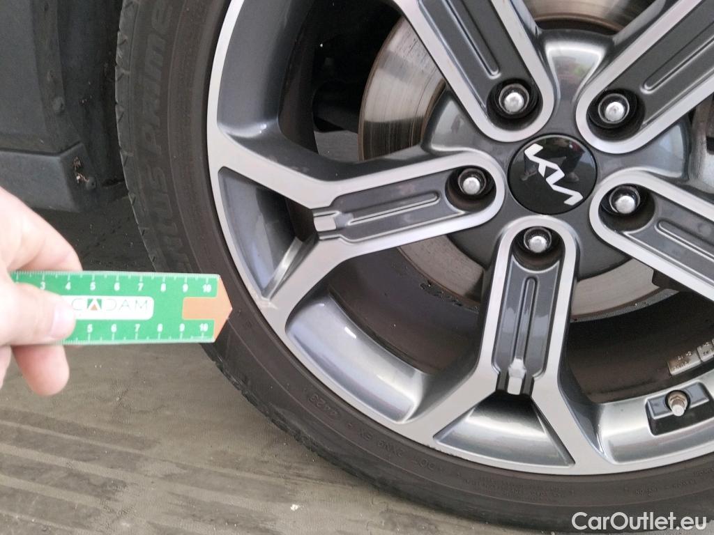  KIA  XCeed KIA  / 2019 / 5P / todoterreno 1.6 GDi PHEV 104kW (141CV) eTech #12