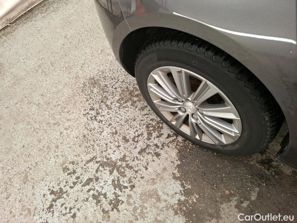  Peugeot  308  Allure Pack 1.2 PureTech 130CV BVA8 E6d #22