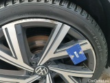  Volkswagen  Golf  VOLKSWAGEN VIII VARIANT DIESEL 2.0 SCR 150 TDi R-Line DSG 5d #60