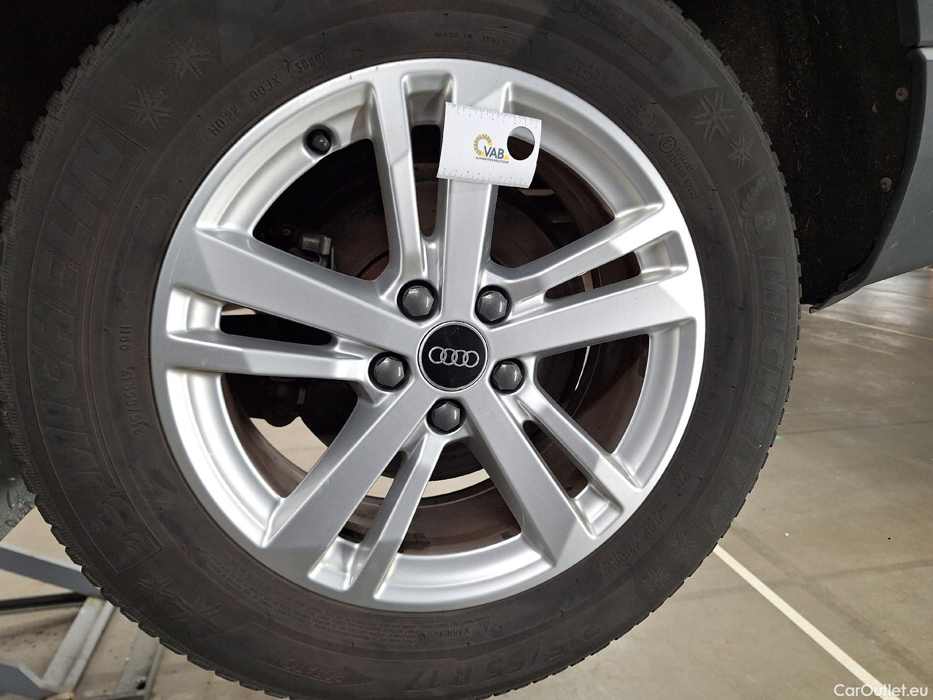  Audi  Q3 Audi,  '18, Audi  35 TFSI S tronic 5d #25