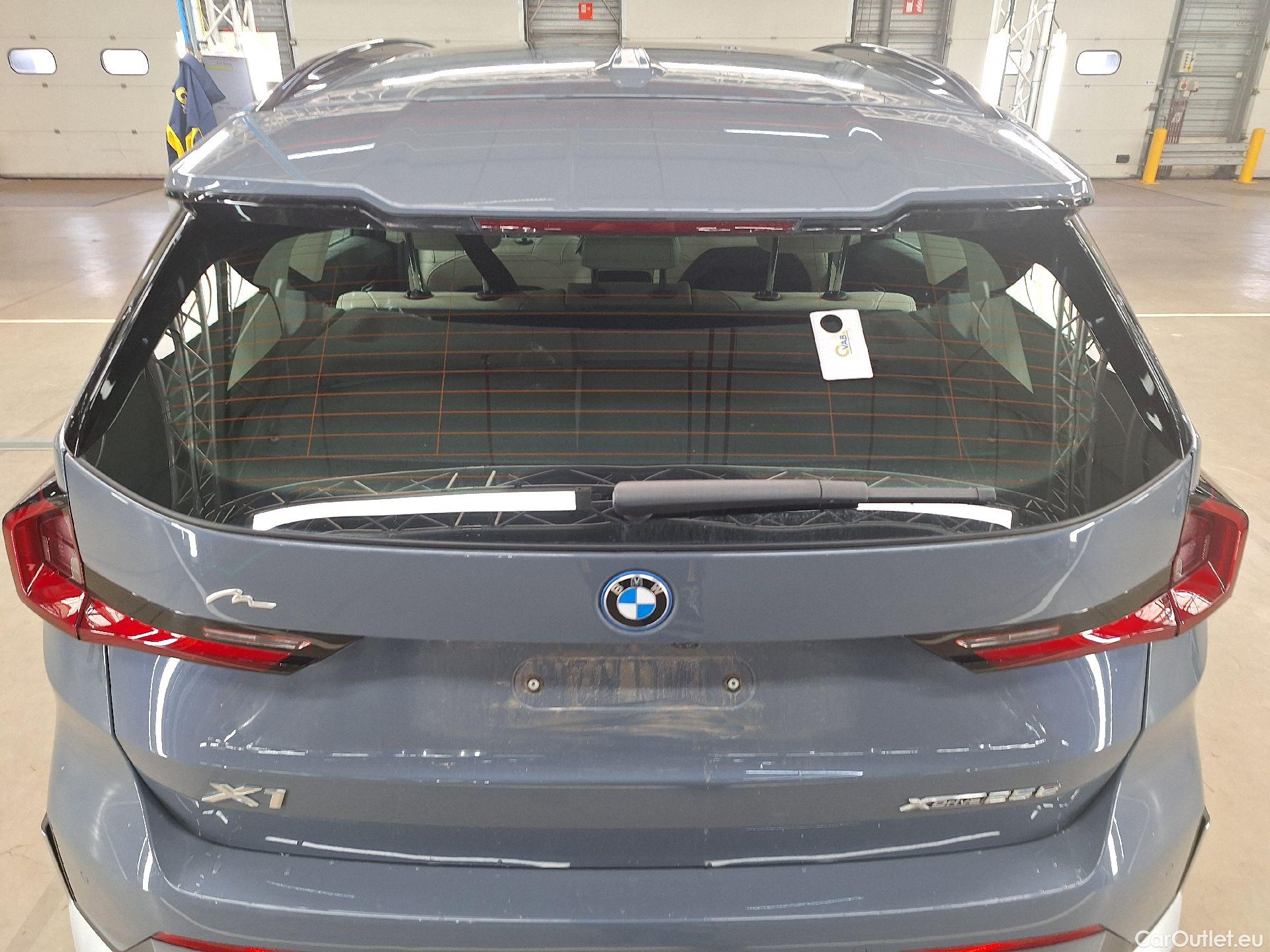  Bmw  X1 BMW,  '22 PHEV, BMW  xDrive25e (180 kW) 5d #4