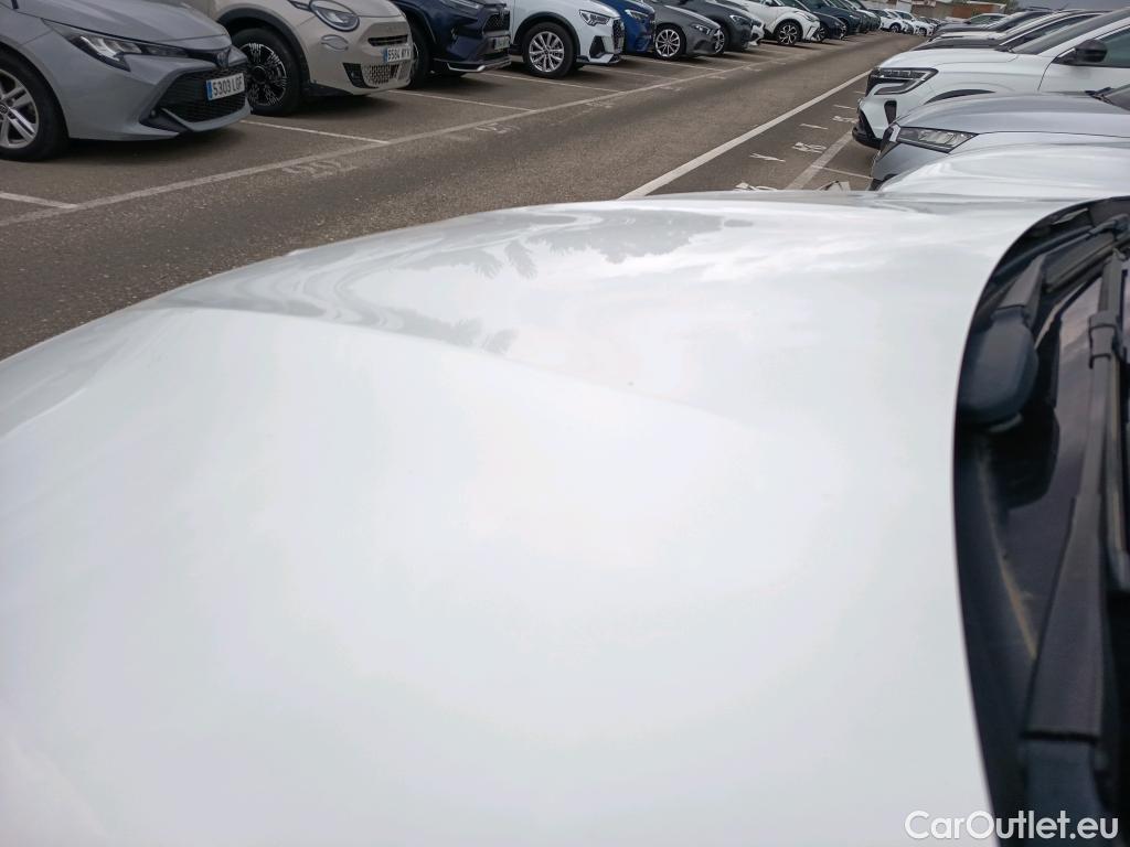  Mercedes  GLA MERCEDES-BENZ  / 2020 / 5P / todoterreno  250 e #5