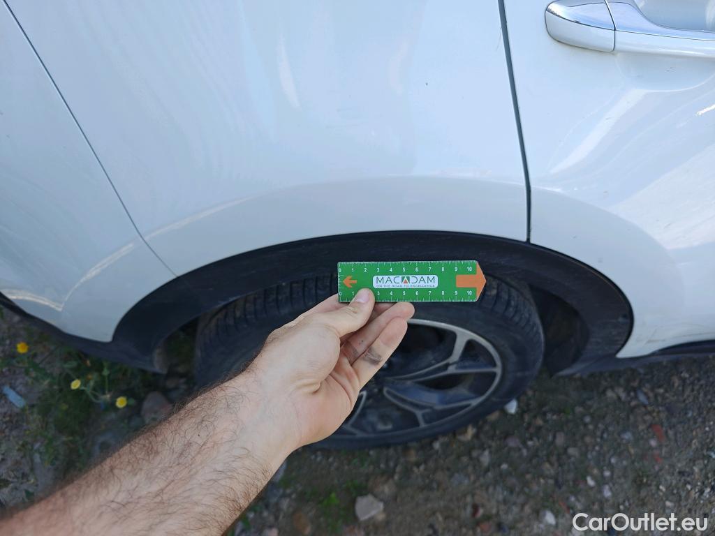  KIA  Sportage KIA  / 2018 / 5P / todoterreno 1.6 MHEV GT Line Essential 136CV DCT 4X2 #70