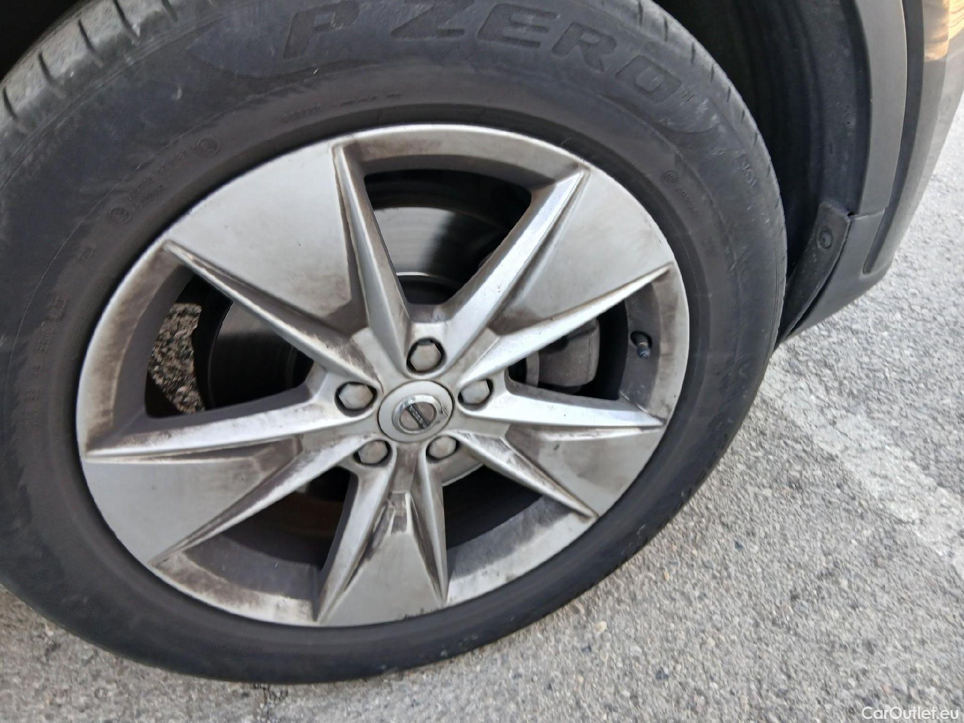  Volvo  XC 40 VOLVO XC40 / 2021 / 5P / todoterreno 2.0 B3 G Core Dark Auto #19