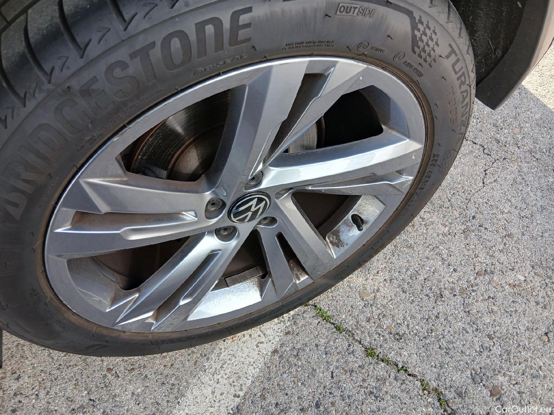  Volkswagen  Tiguan VOLKSWAGEN  R-Line 2.0 TDI 150 CV DSG 4Motion #26