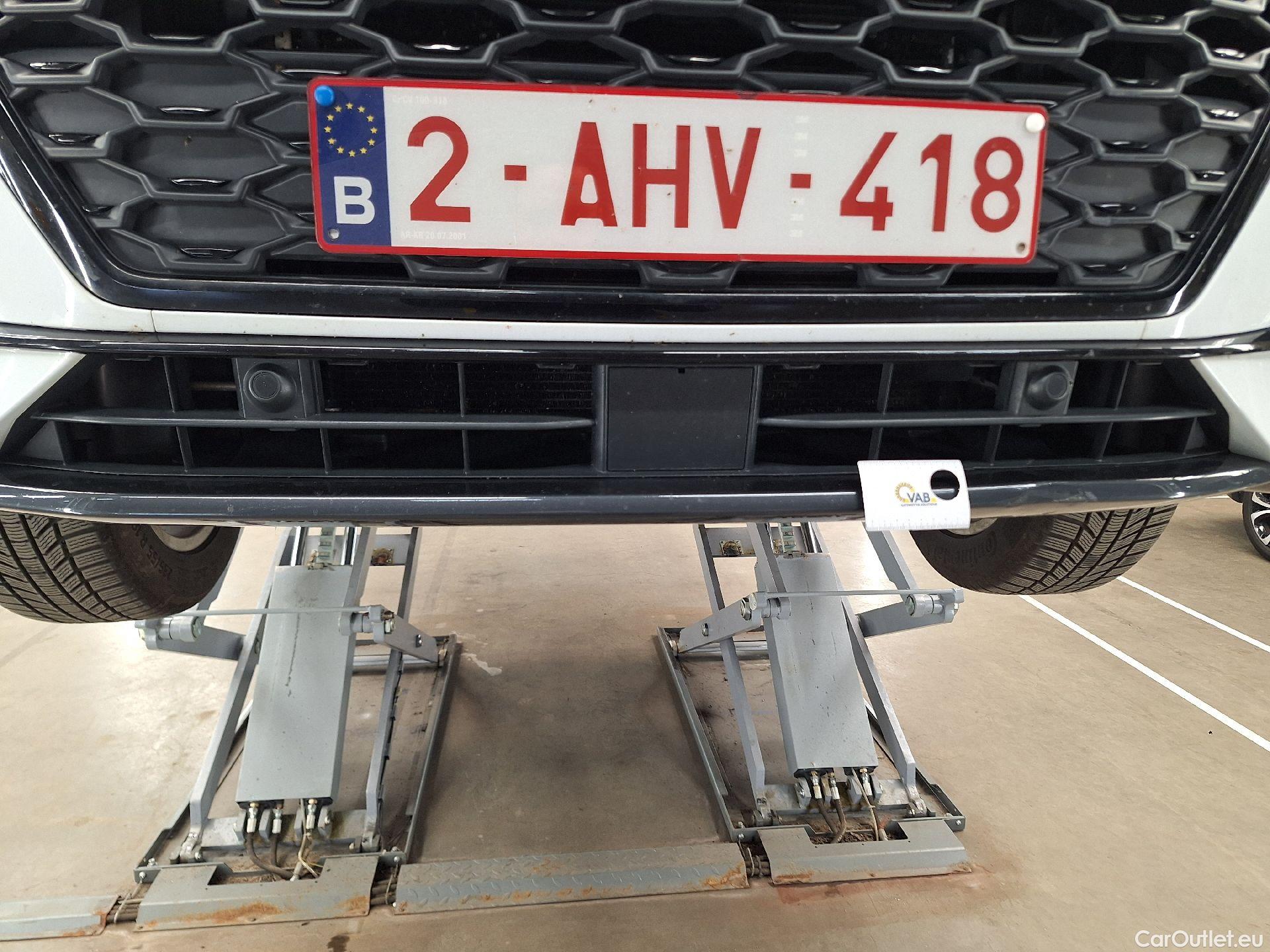  Audi  Q3 Audi,  SB '19, Audi  Sportback 35 TDI S tronic S Line Business  #28