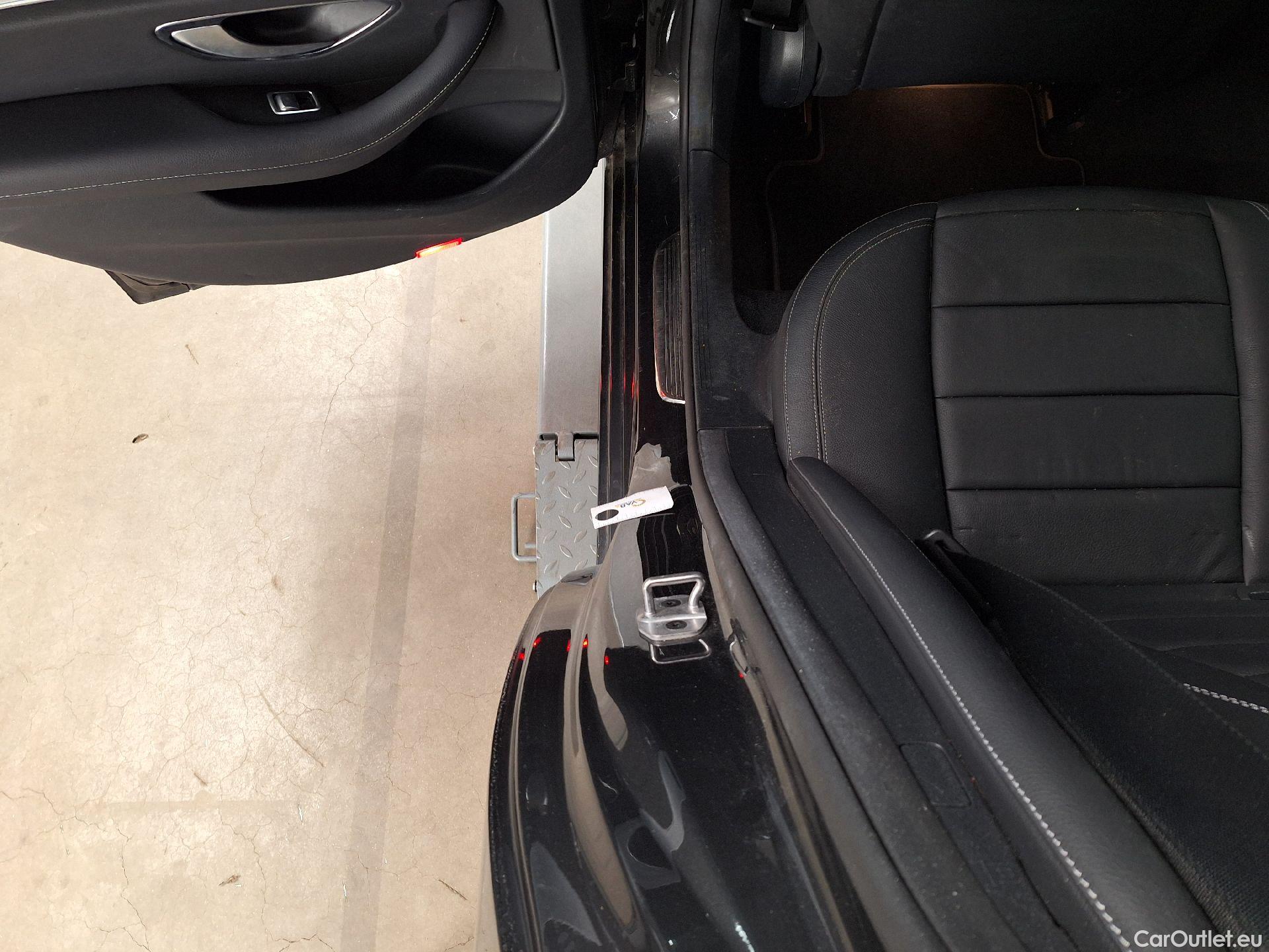  Mercedes  E-Klasse Mercedes, E-Clas Br FL'20 PHEV, Mercedes-Benz  Break E 300de 4MATIC Busine #1