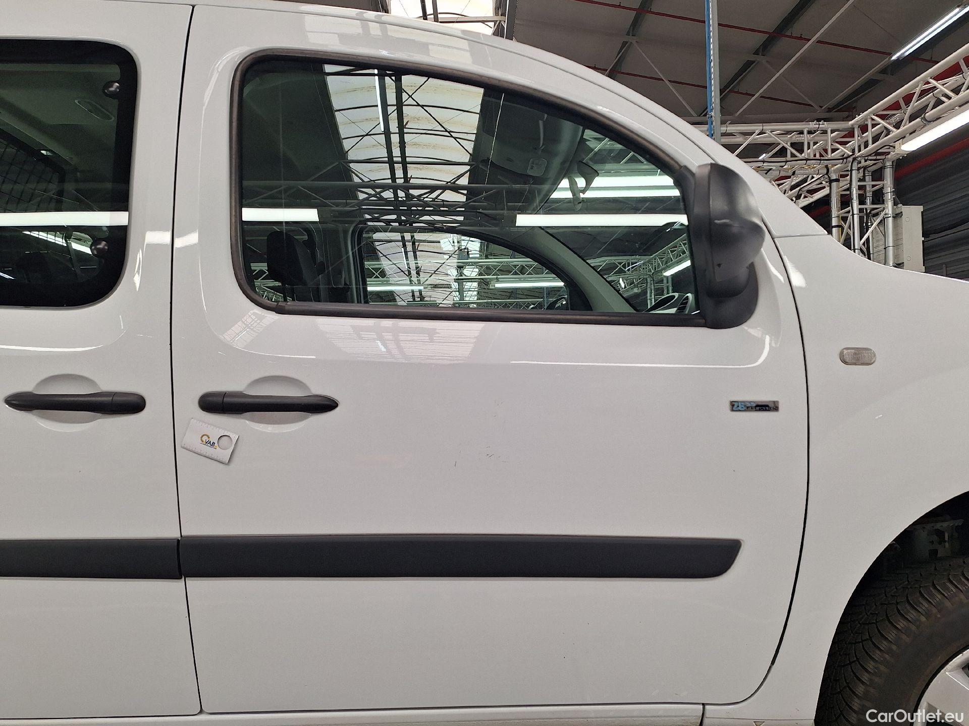  Renault  Kangoo Renault,  '13, Renault  Express  ZE 33 Maxi 5 places  #67