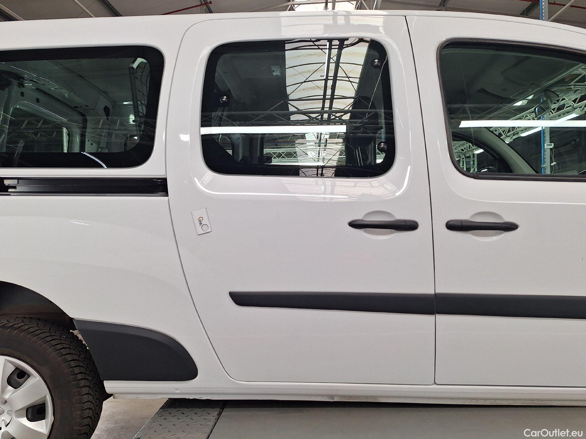  Renault  Kangoo Renault,  '13, Renault  Express  ZE 33 Maxi 5 places  #64