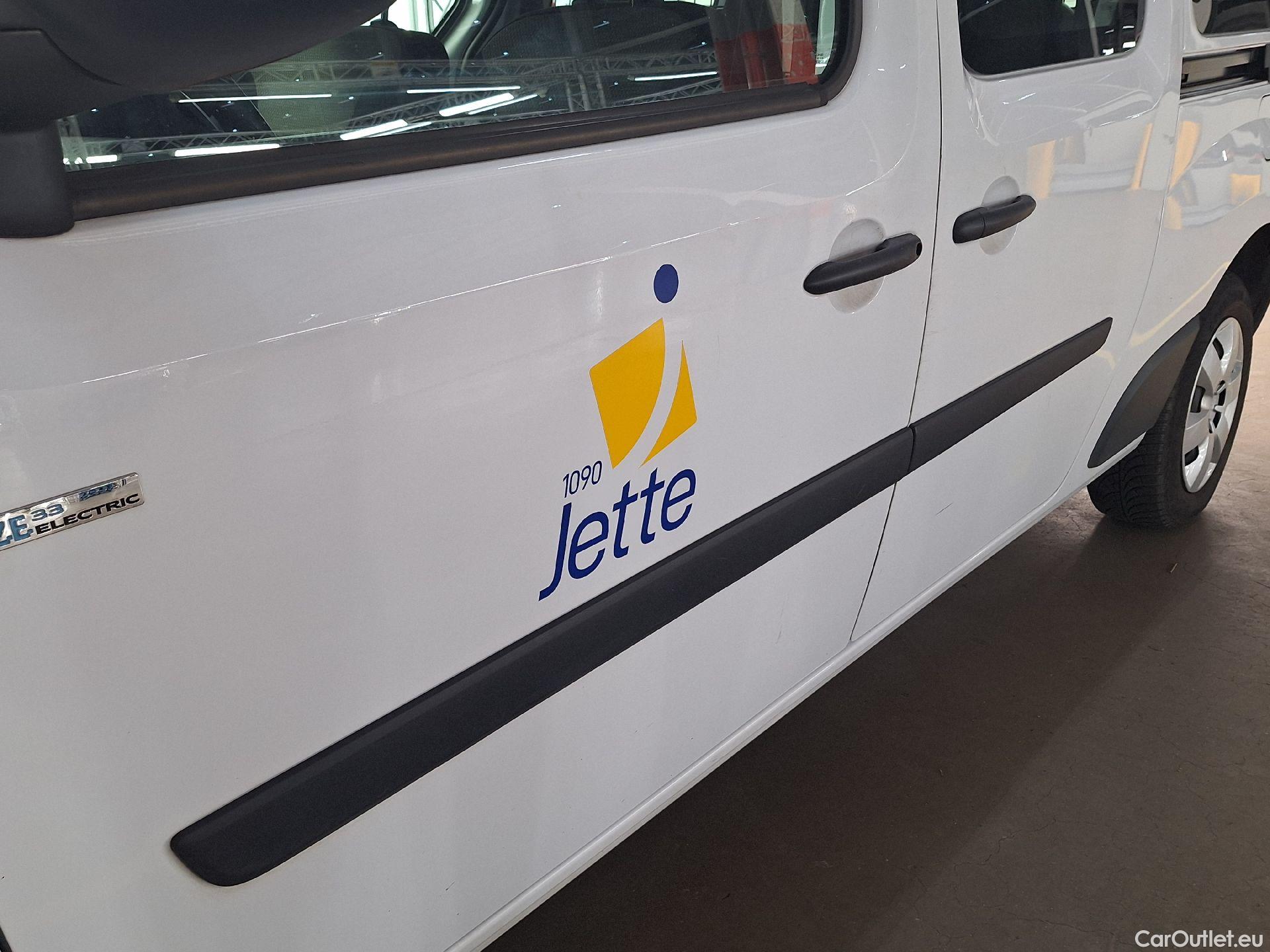  Renault  Kangoo Renault,  '13, Renault  Express  ZE 33 Maxi 5 places  #40