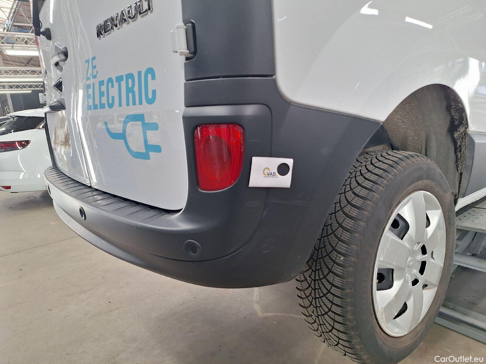  Renault  Kangoo Renault,  '13, Renault  Express  ZE 33 Maxi 5 places  #52