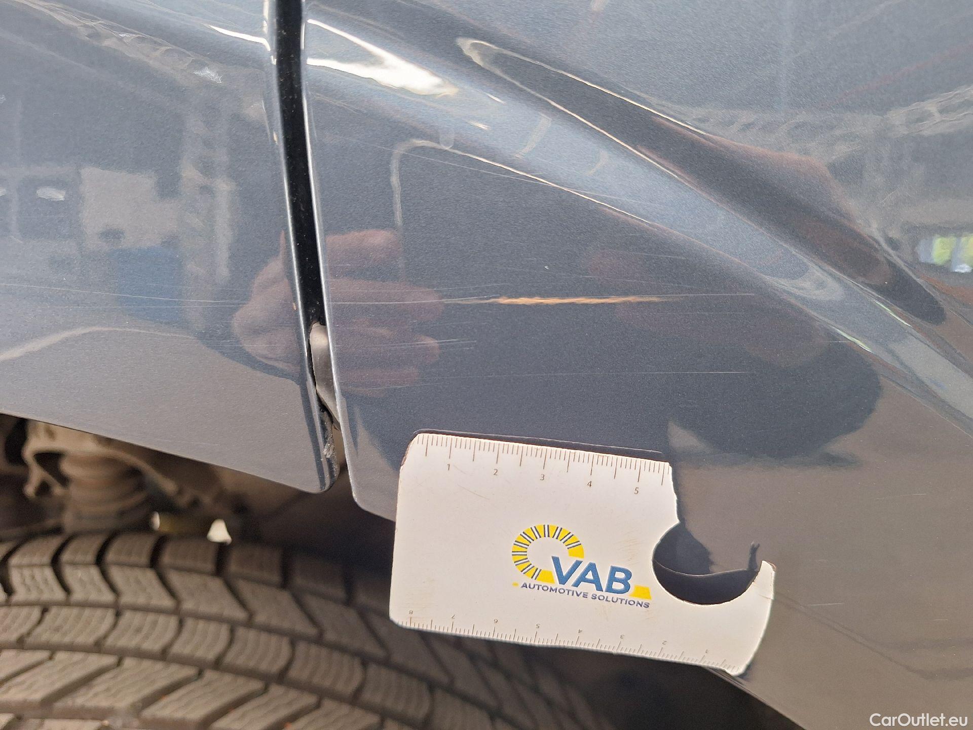  Volvo  XC60 Volvo,  FL'21, Volvo  B4 D Geartronic Momentum Pro 5d #40