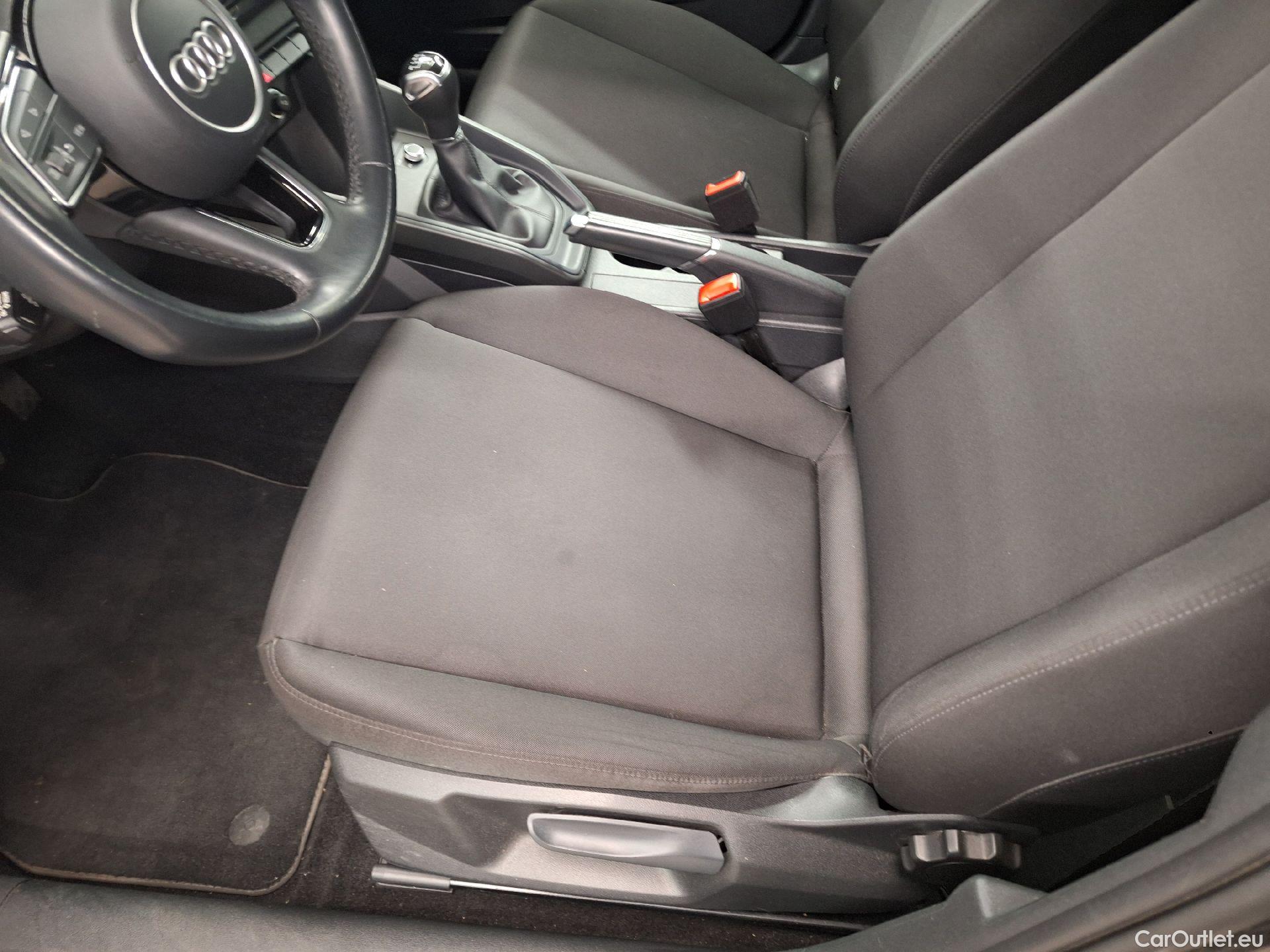  Audi  A1 Sportback Audi, A1 SB '18, Audi  1.0 25 TFSI 70kW 5d #15
