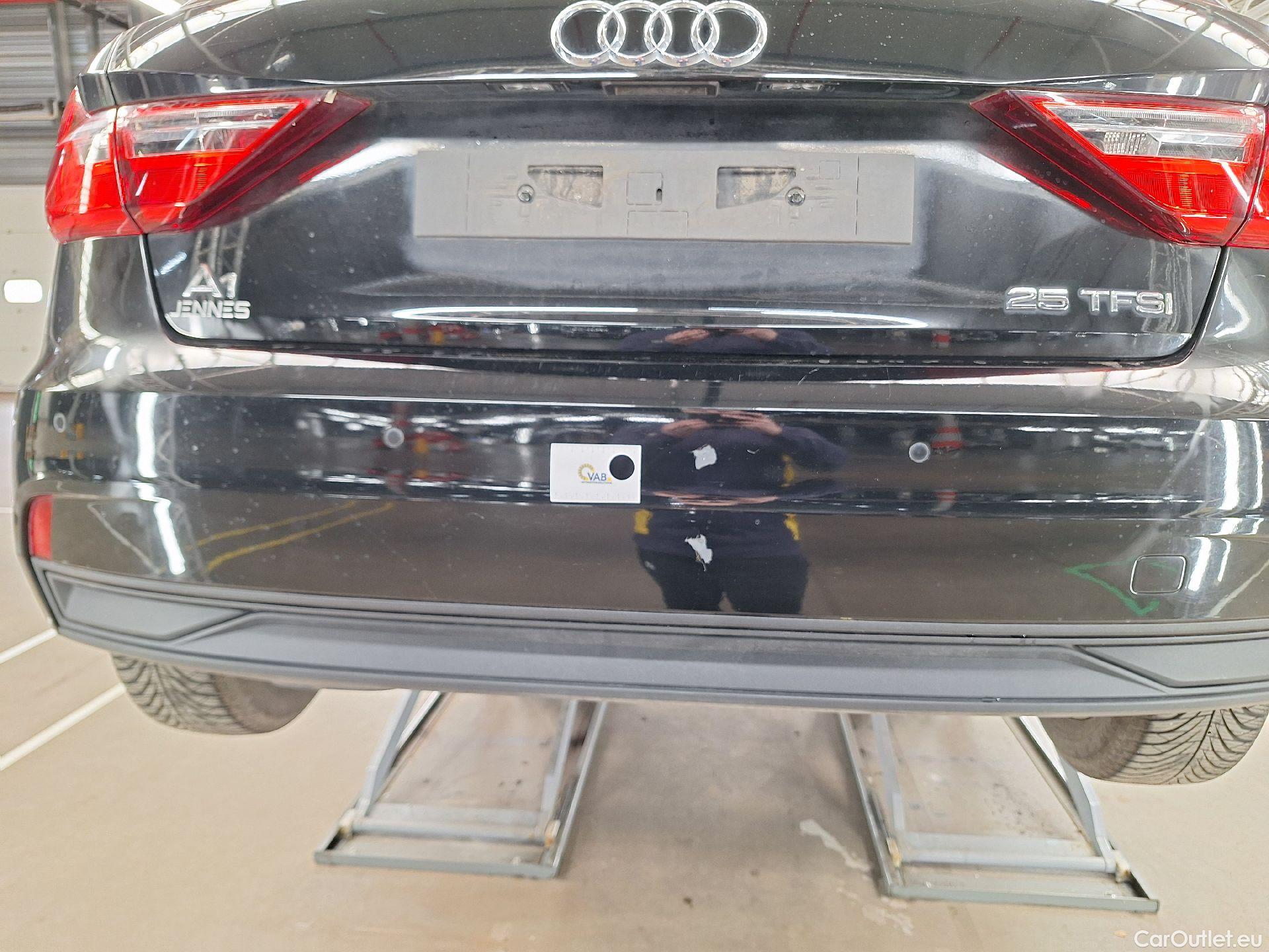  Audi  A1 Sportback Audi, A1 SB '18, Audi  1.0 25 TFSI 70kW 5d #37
