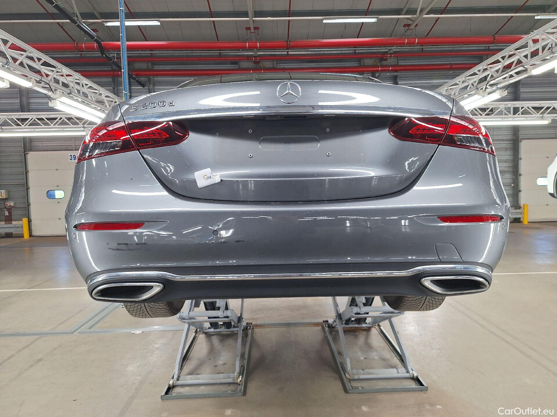 Mercedes  E-Klasse Mercedes, E-Class FL'20, Mercedes-Benz  Berline E 200 d Business So #14