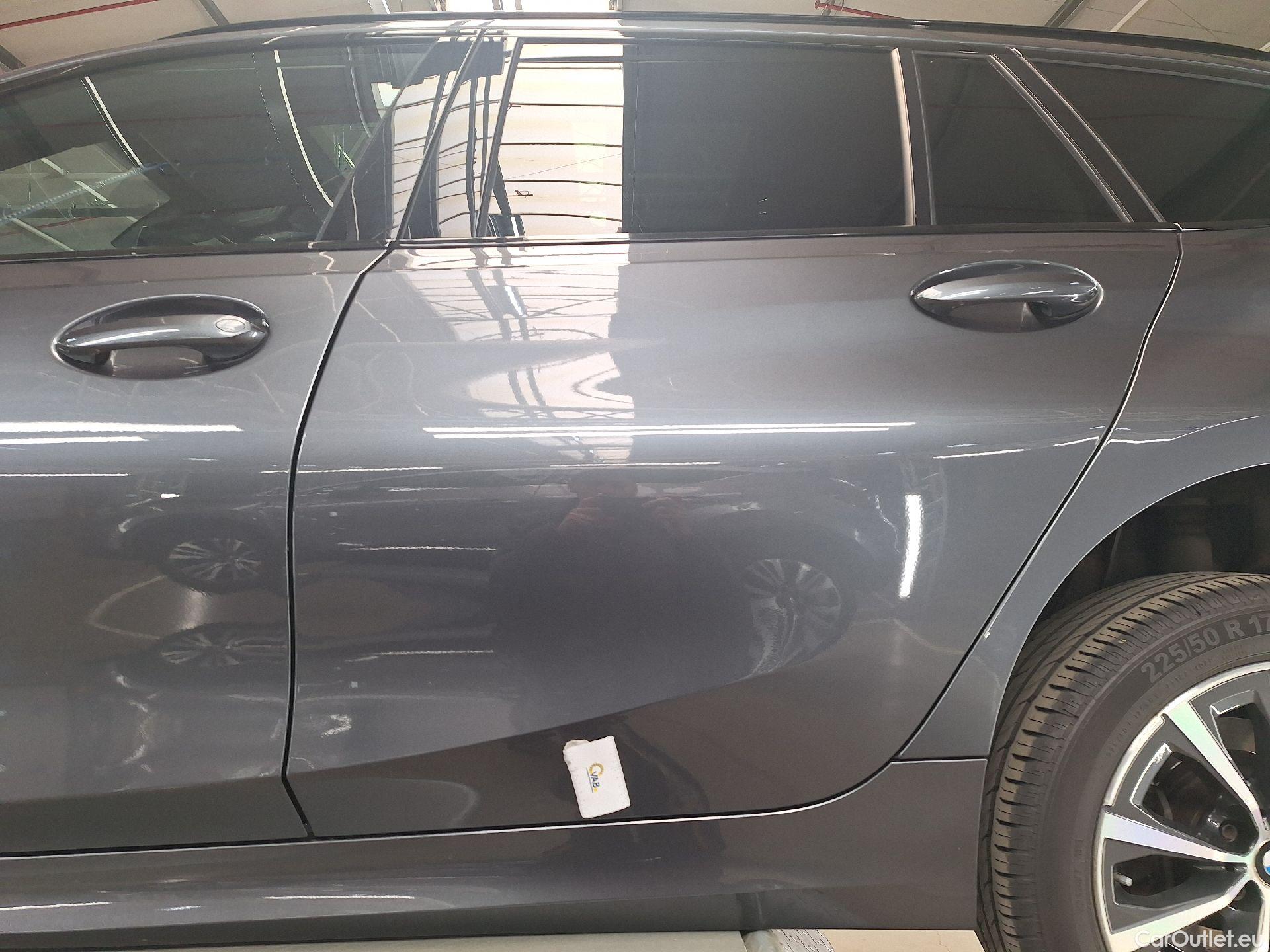  Bmw  Serie 3 BMW, 3-serie Touring '18, BMW 3 Reeks Touring 318dA (110 kW) 5d #19