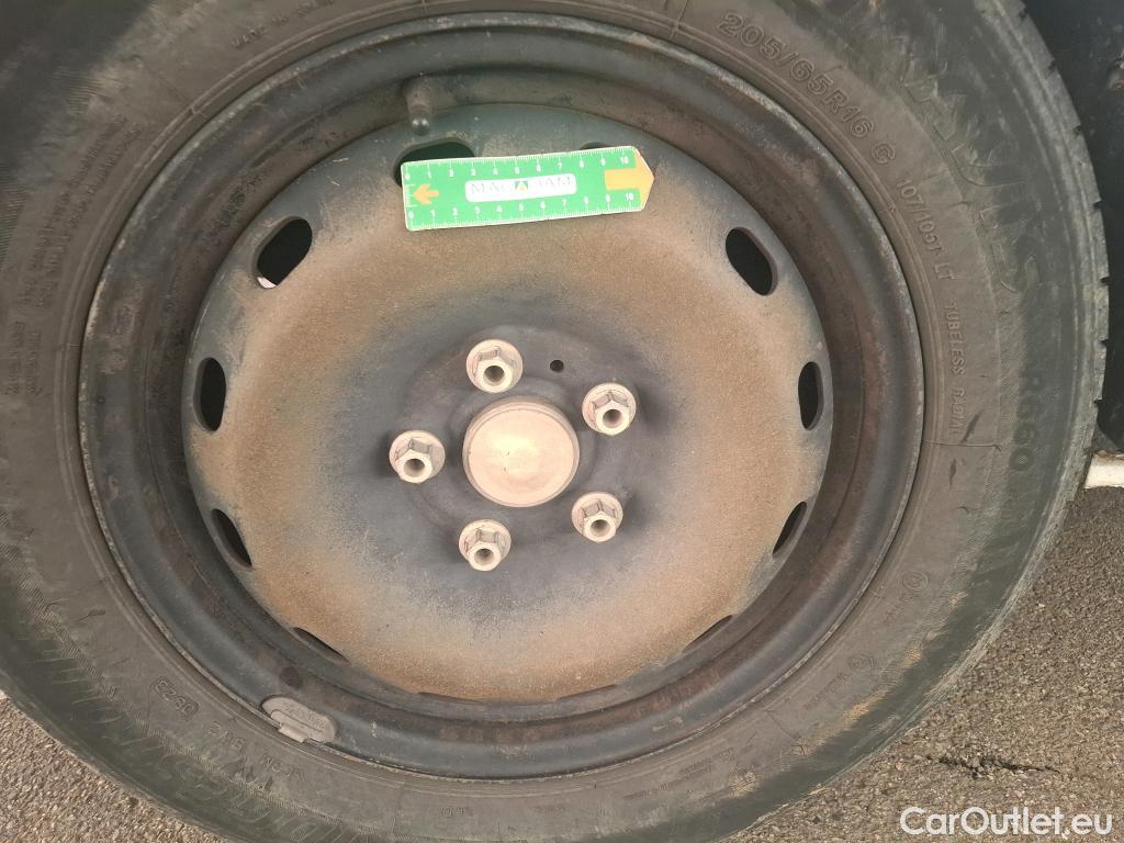  Renault  Trafic  Furgon Grand Confort L1H1 1200 1.6 dCi 125CV BVM6 E6 #76