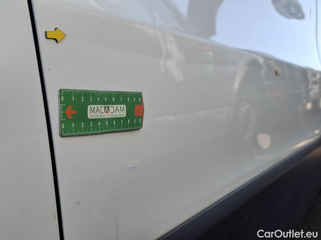  Renault  Trafic  Furgon Grand Confort L1H1 1200 1.6 dCi 125CV BVM6 E6 #46
