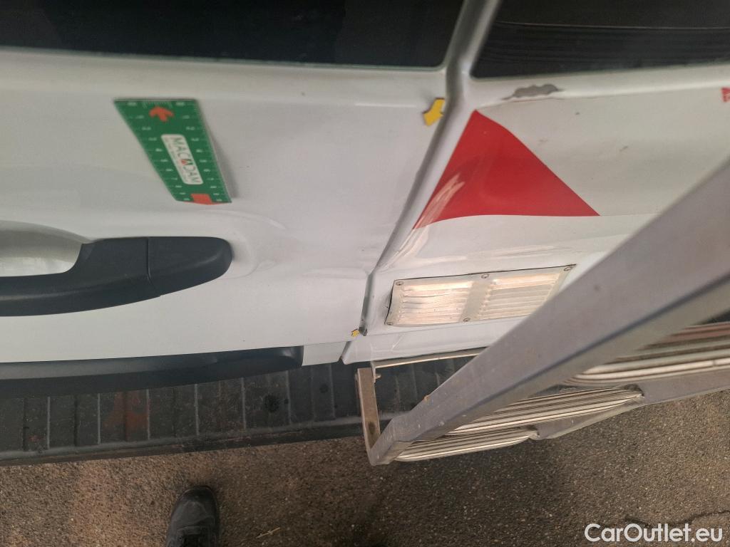  Renault  Trafic  Furgon Grand Confort L1H1 1200 1.6 dCi 125CV BVM6 E6 #28