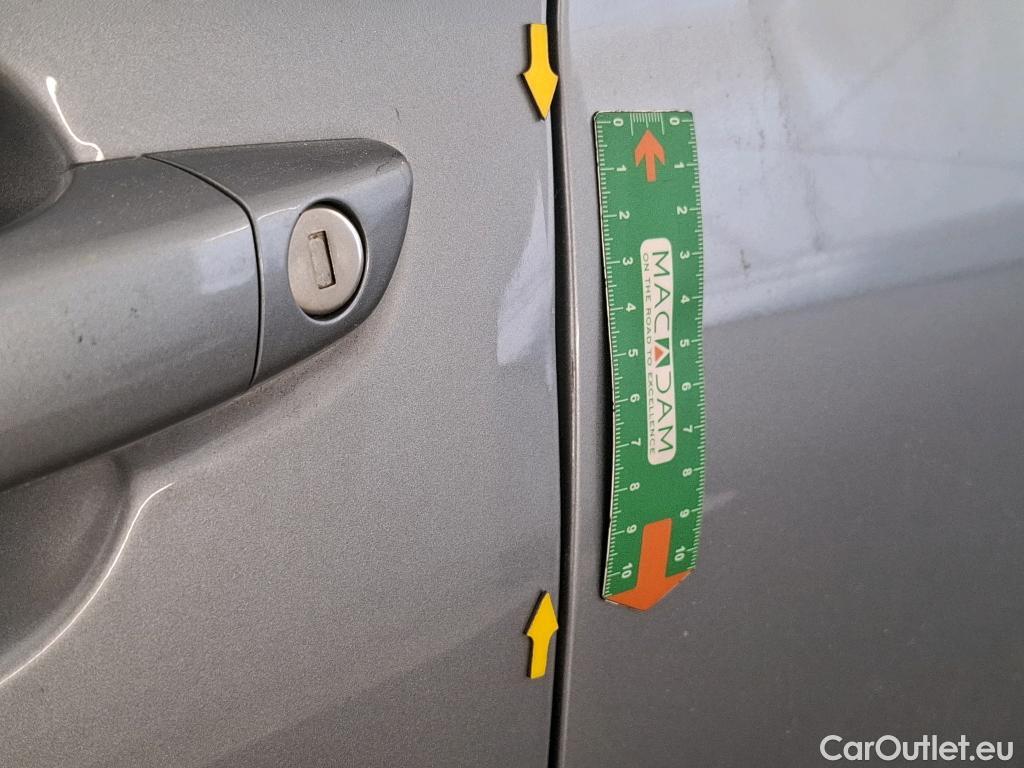  Opel   Grandland X Grandland X Business Elegance 1.5 130CV BVA8 6E #4