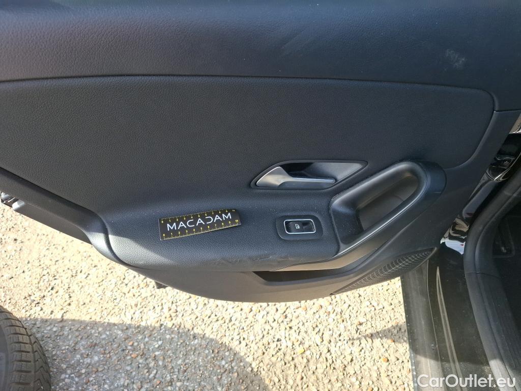  Mercedes  A-Klasse MERCEDES-BENZ Classe A Compact 2018 5P Berline A 180 d Business Line 7GDCT #8