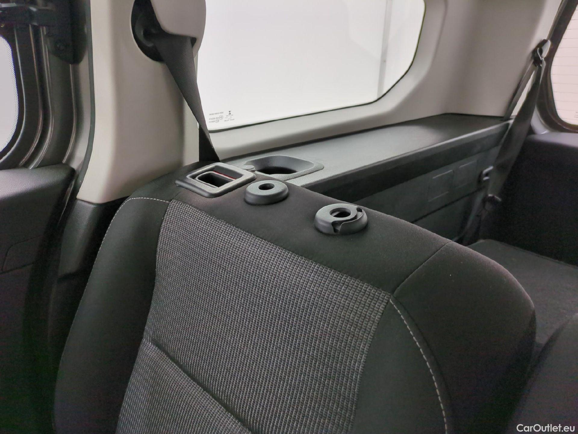  Toyota  Proace TOYOTA  City Verso / 2019 / 5P / monospace 1.2 LONG 110 VVT-I DYNAMIC #8