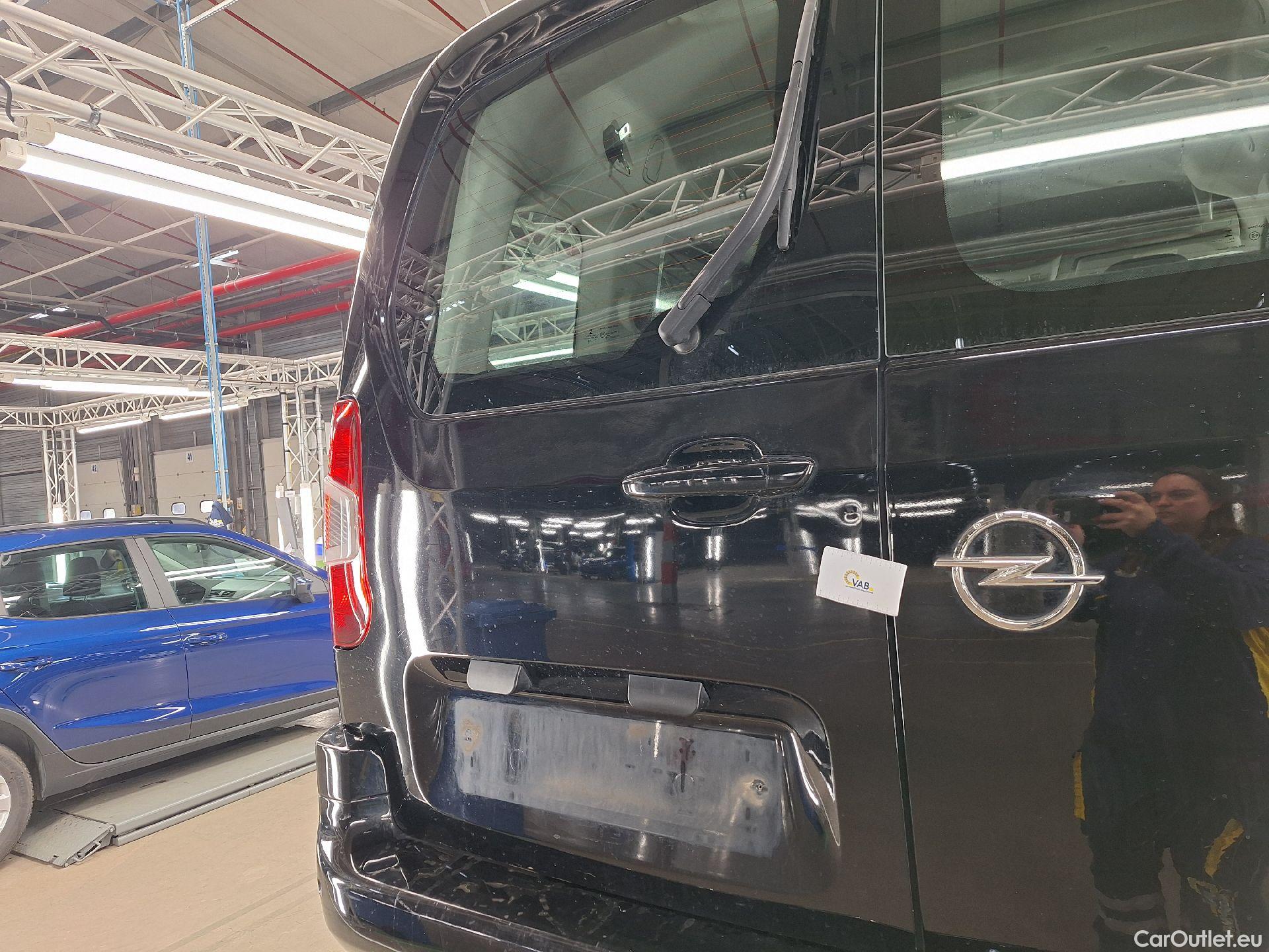  Opel  Combo Opel,  Life '18, Opel  Life 1.5 Turbo D BlueI 96kW S/S Eleganc #34