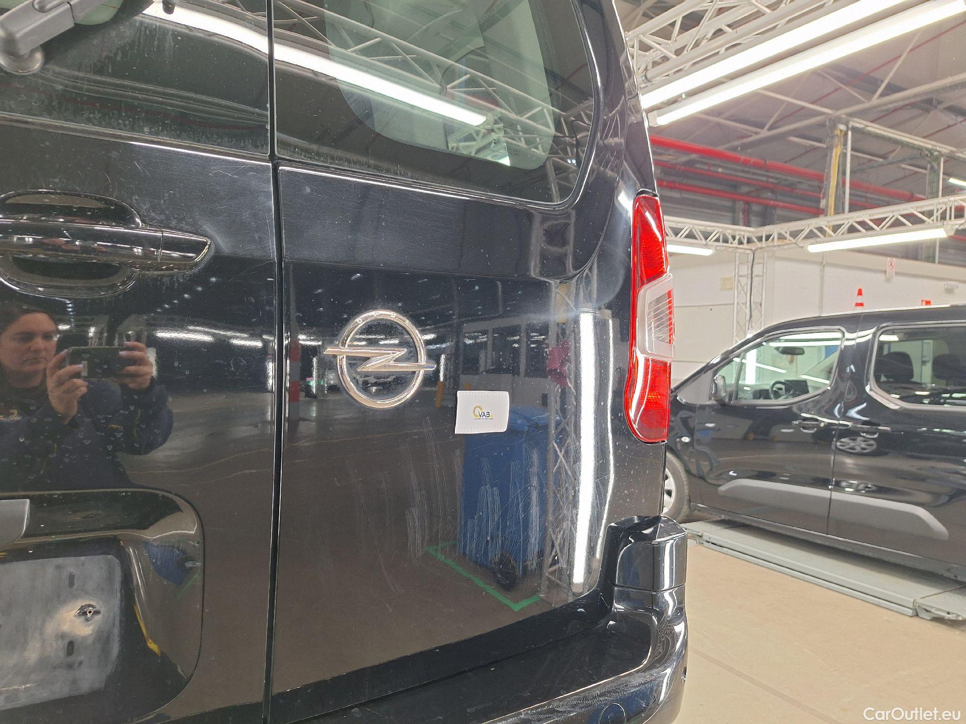  Opel  Combo Opel,  Life '18, Opel  Life 1.5 Turbo D BlueI 96kW S/S Eleganc #37