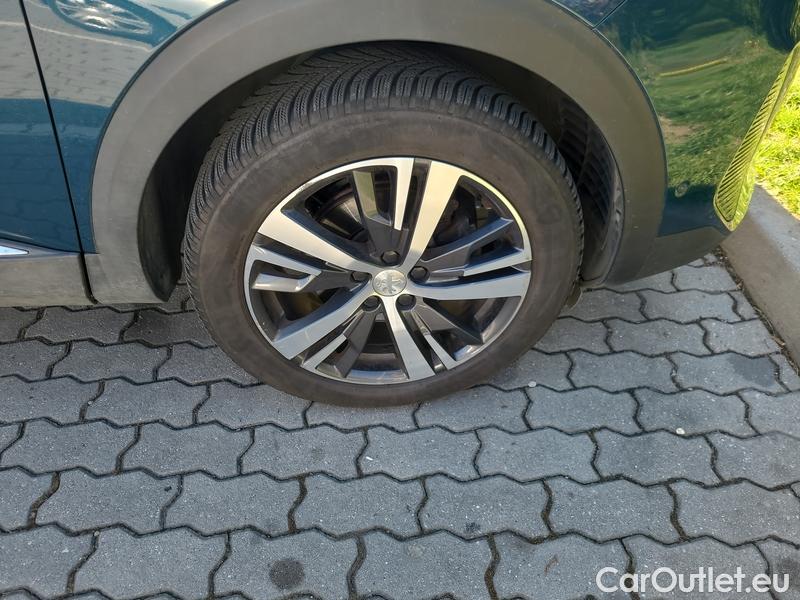  Peugeot  3008  (2016)  1.2PT 130 ALLURE PACK AT #24