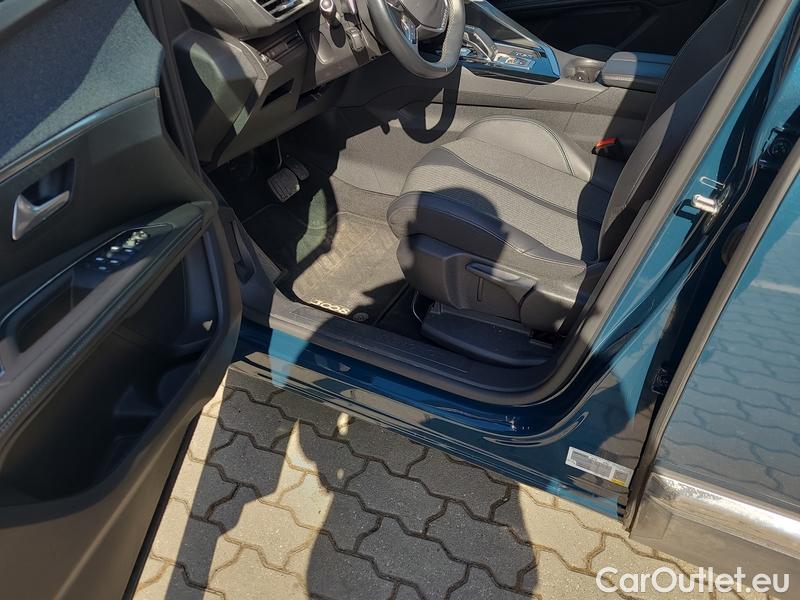  Peugeot  3008  (2016)  1.2PT 130 ALLURE PACK AT #5