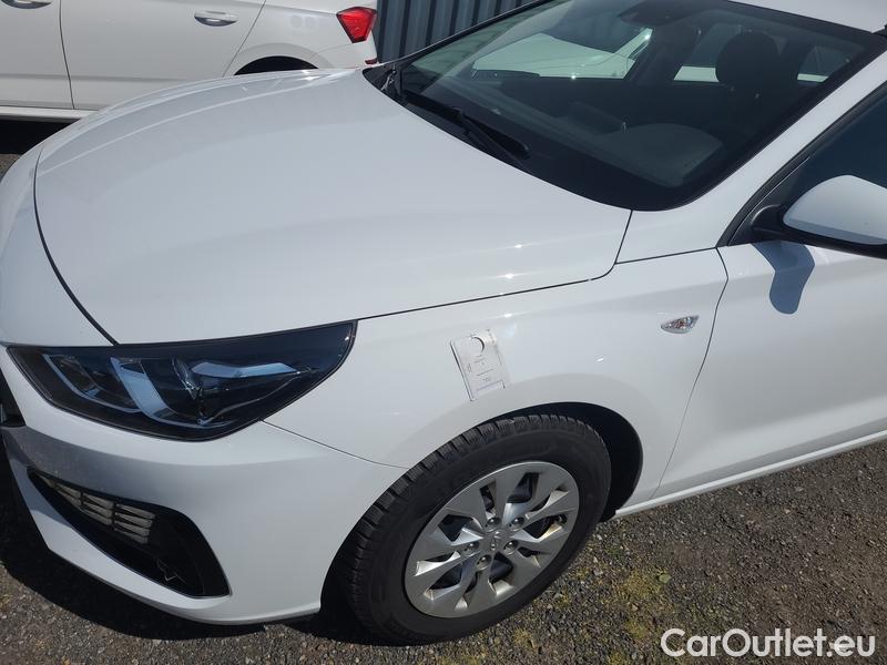  Hyundai  i30   cw (PD)(2017->)  kom. TGDI 120 Start Plus #2