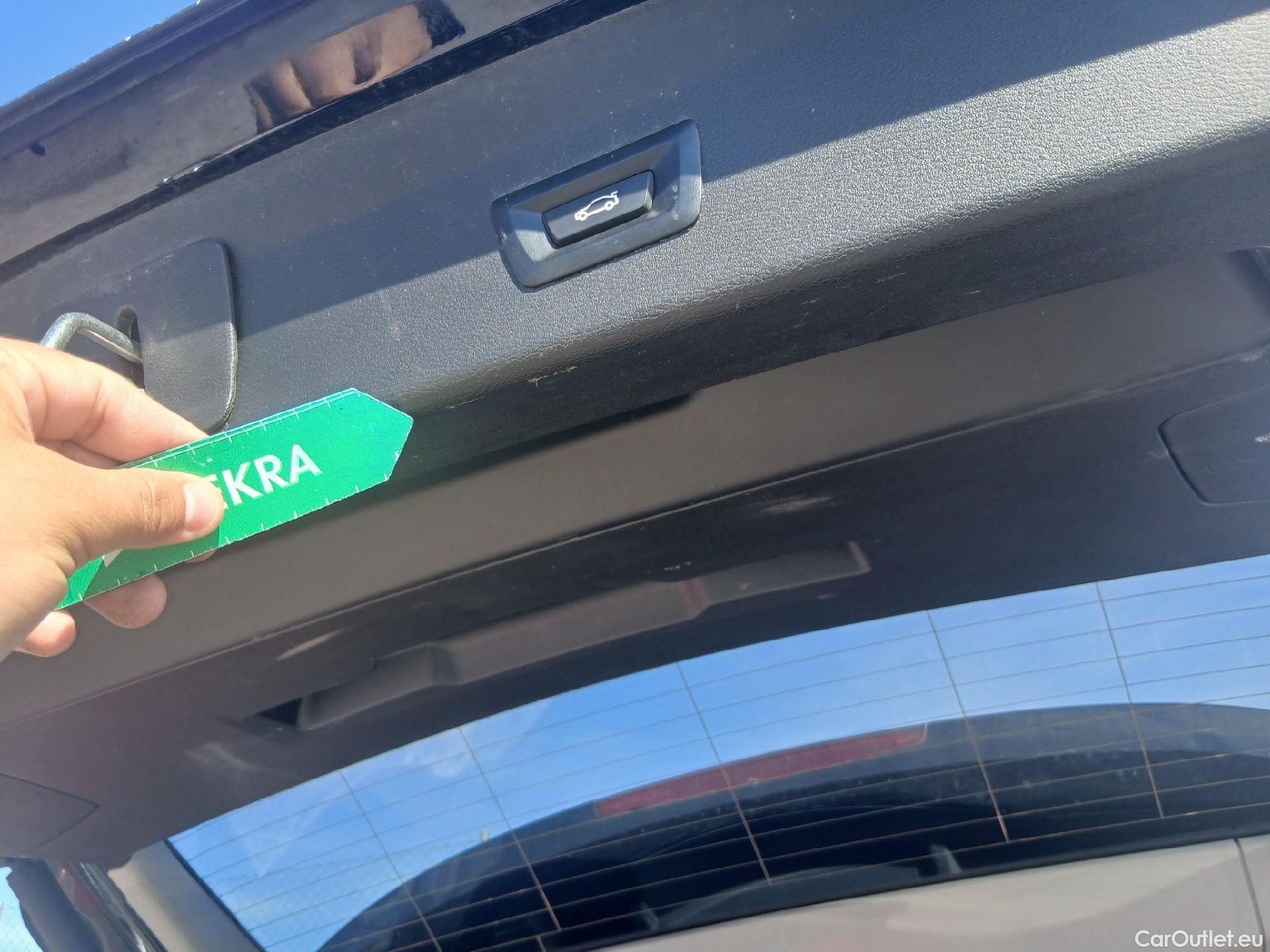  Bmw  X1 BMW  / 2019 / 5P / todoterreno sDrive16d #4