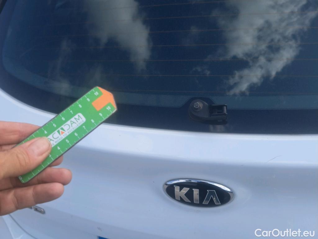  KIA  Cee'd KIA Ceed / 2018 / 5P / berlina con portón 1.0 MHEV 88kW (120CV) Drive DCT #67
