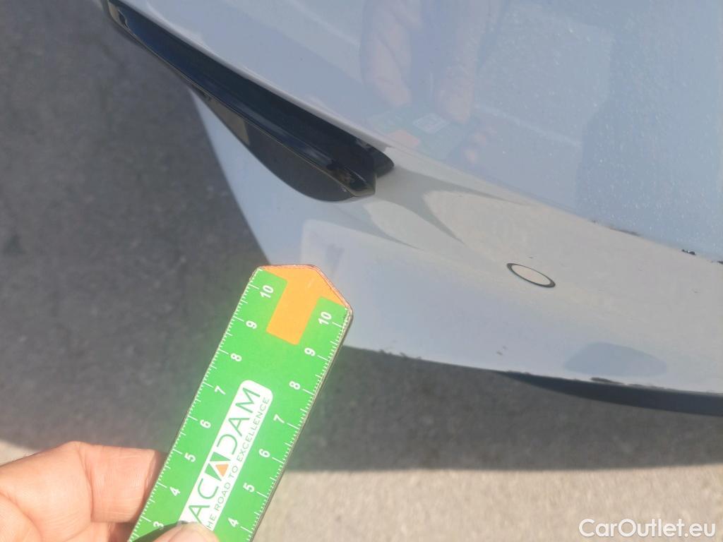  KIA  Cee'd KIA Ceed / 2018 / 5P / berlina con portón 1.0 MHEV 88kW (120CV) Drive DCT #66