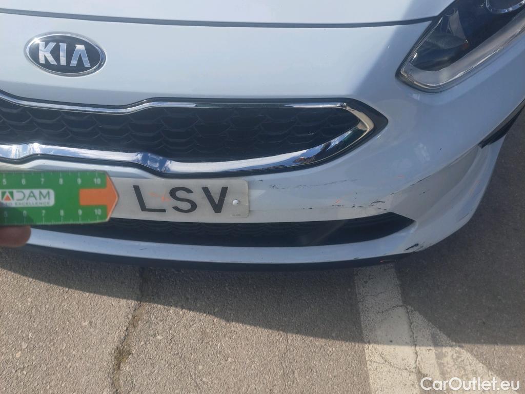  KIA  Cee'd KIA Ceed / 2018 / 5P / berlina con portón 1.0 MHEV 88kW (120CV) Drive DCT #34
