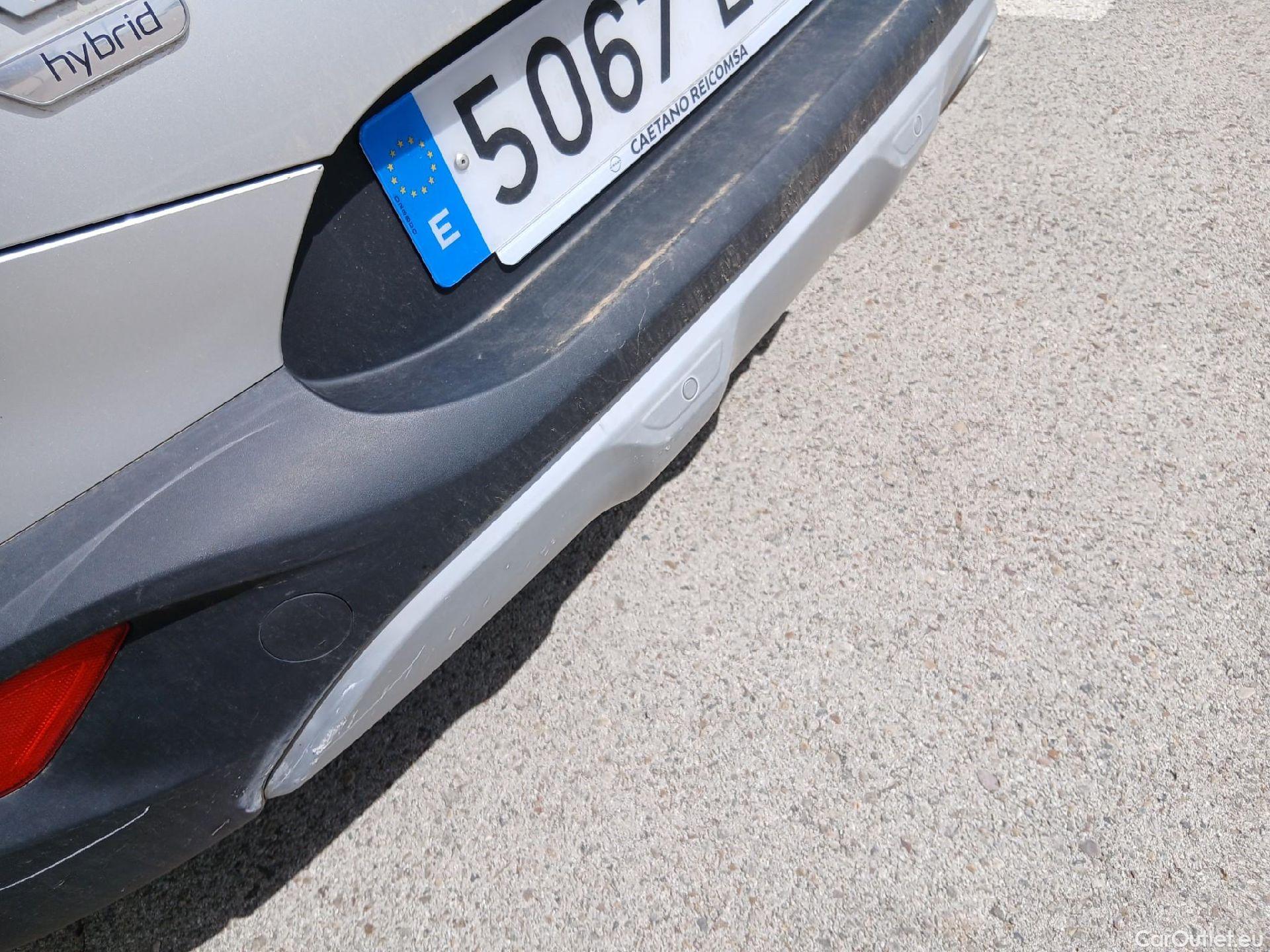  KIA  STONIC KIA  / 2017 / 5P / todoterreno 1.0 T-GDi 74kW (100CV) MHEV iMT Drive #17
