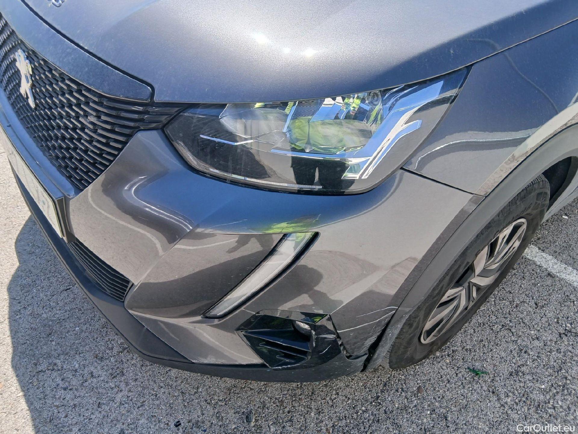  Peugeot  2008 PEUGEOT  / 2019 / 5P / todoterreno Active BlueHDI 81kW (110CV) #7