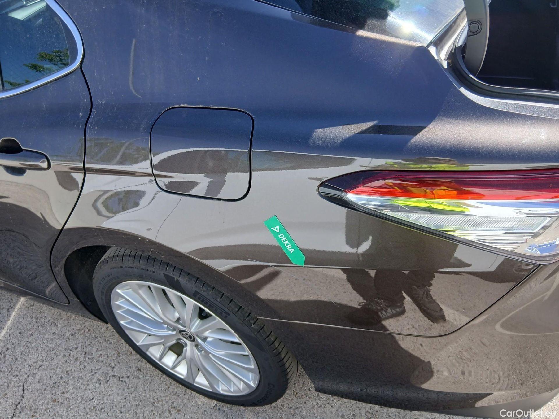  Toyota  Camry TOYOTA  / 2019 / 4P / sedán 2.5 220H Advance #17