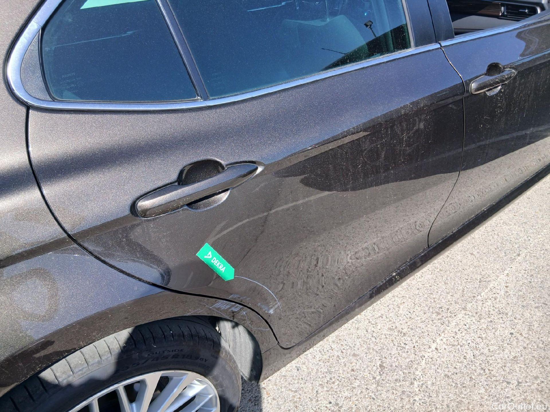  Toyota  Camry TOYOTA  / 2019 / 4P / sedán 2.5 220H Advance #33