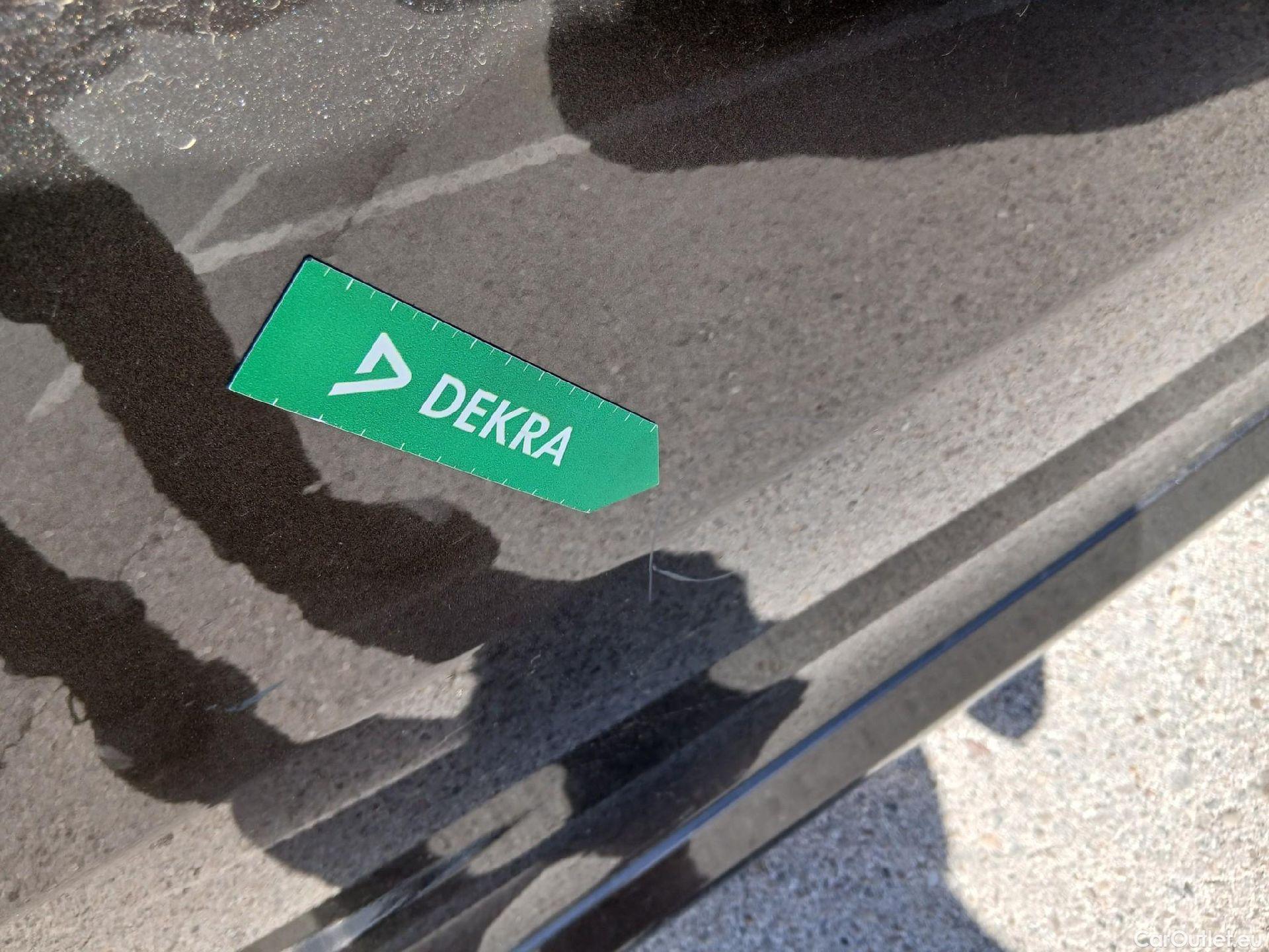  Toyota  Camry TOYOTA  / 2019 / 4P / sedán 2.5 220H Advance #36