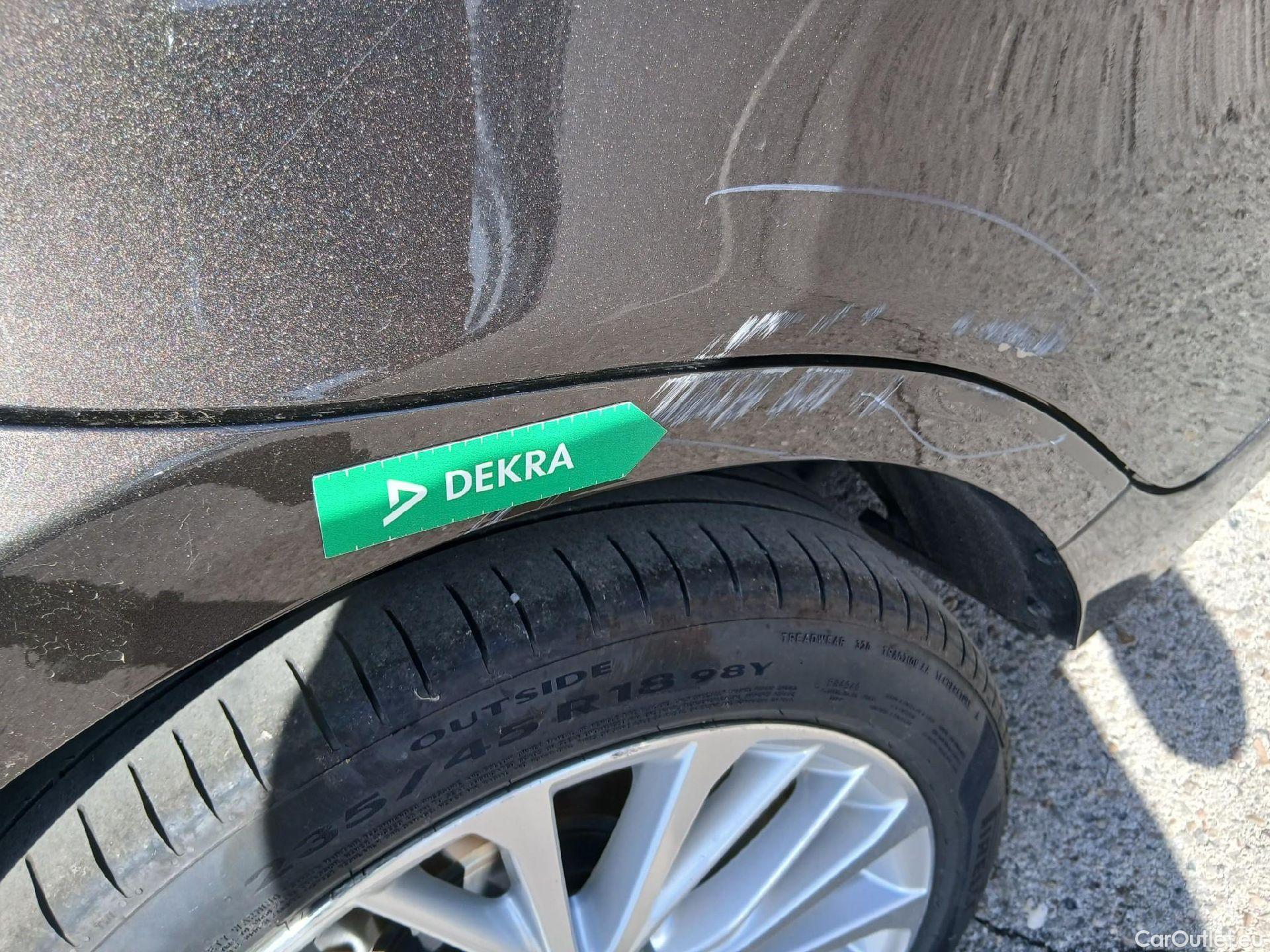  Toyota  Camry TOYOTA  / 2019 / 4P / sedán 2.5 220H Advance #28